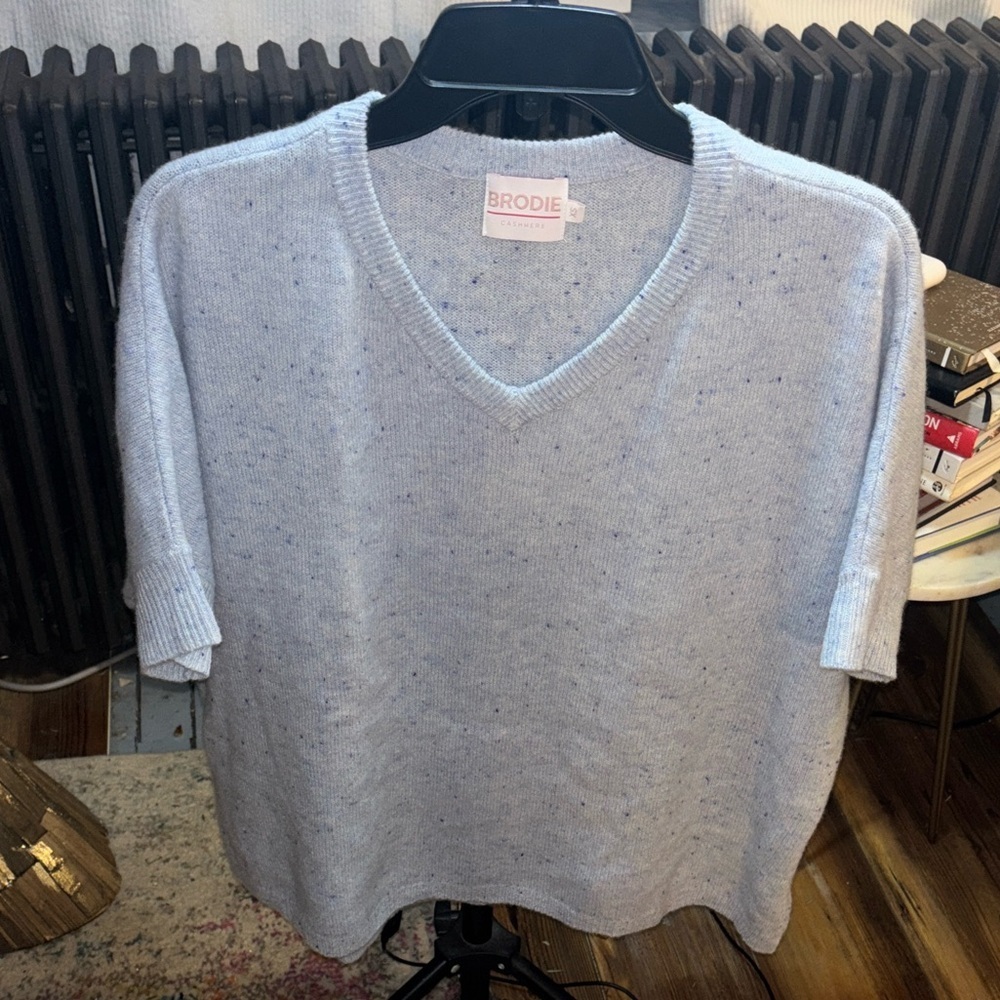Brodie Cashmere Short Sleeves Light Blue Sweater XS